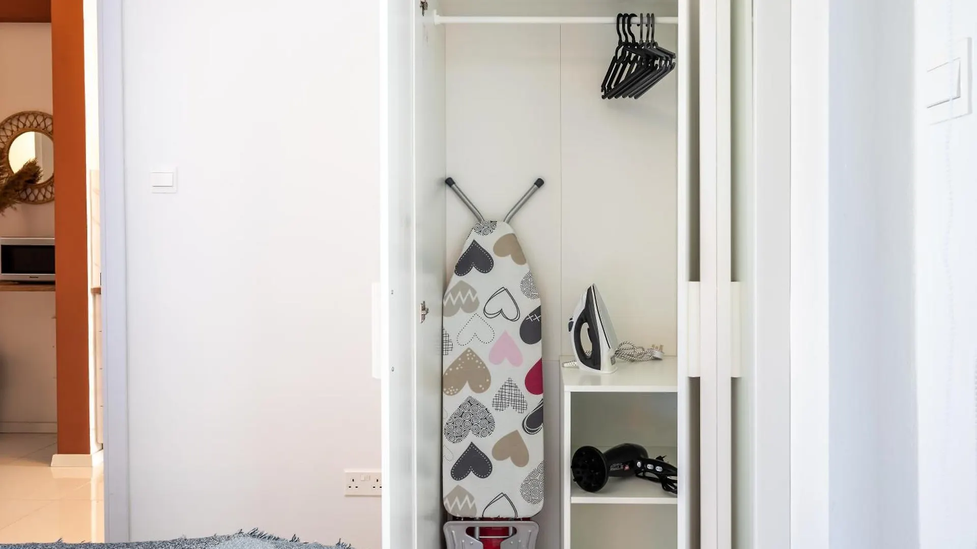 Arion 1-Bedroom Apartment In Larnaca
