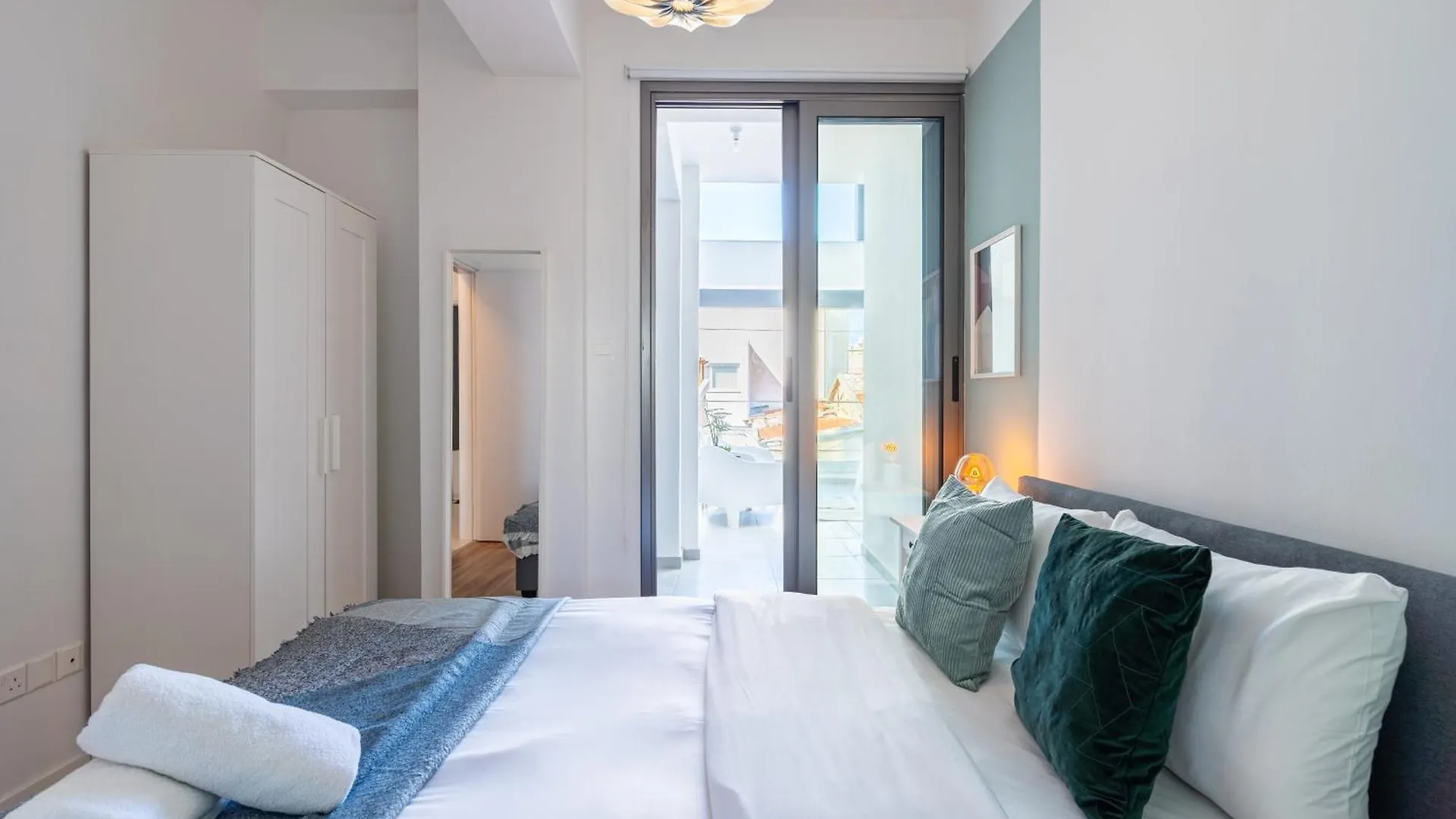 Arion 1-Bedroom Apartment In Larnaca