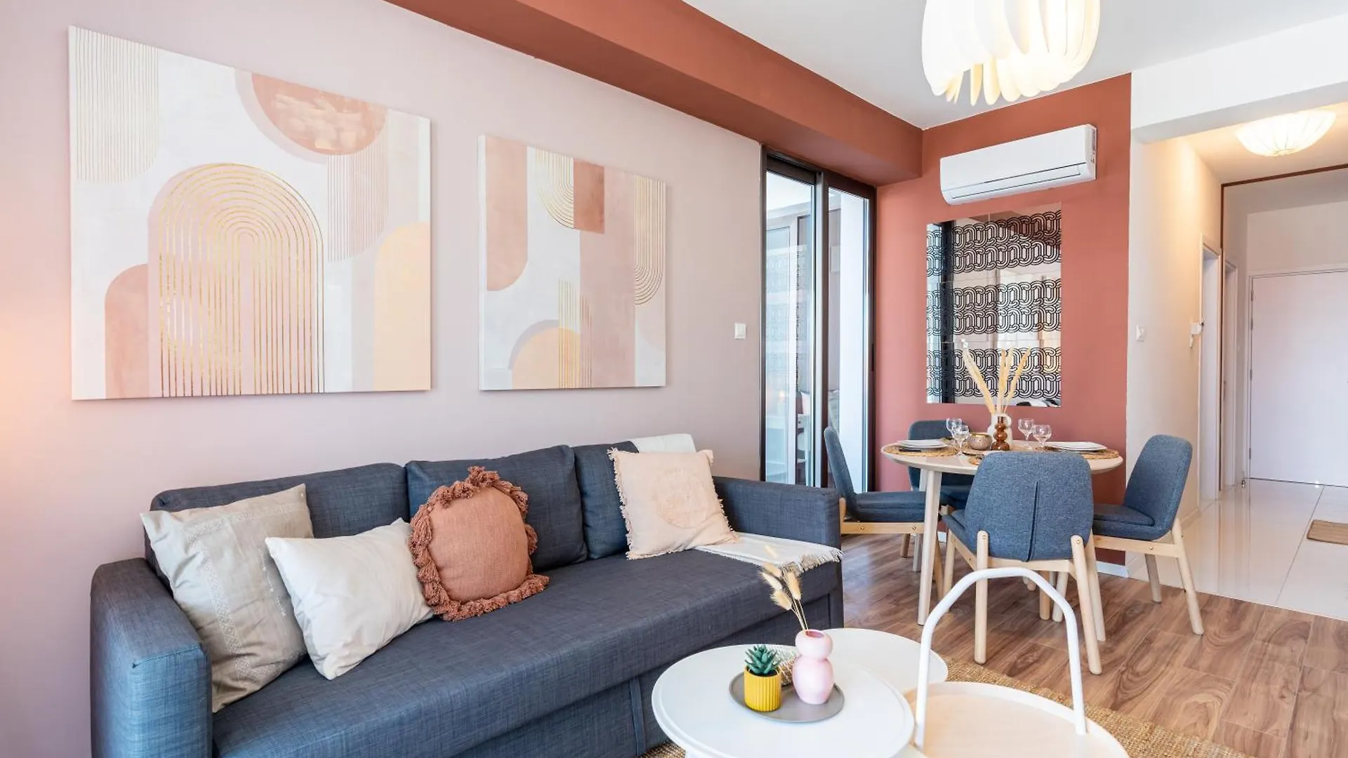 Arion 1-Bedroom Apartment In Larnaca